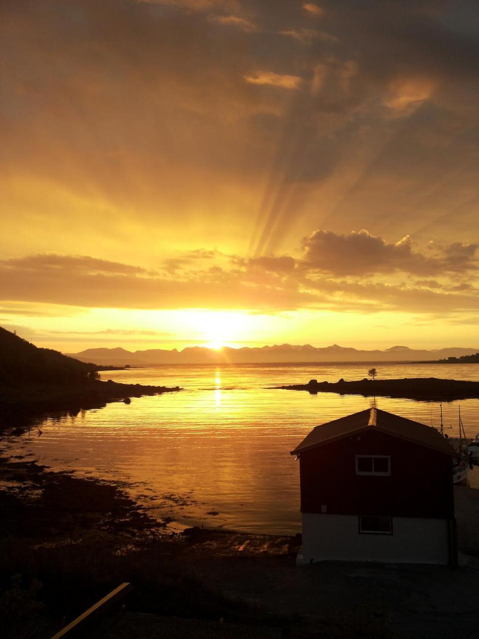 Prima Lofoten Myrland Exterior photo
