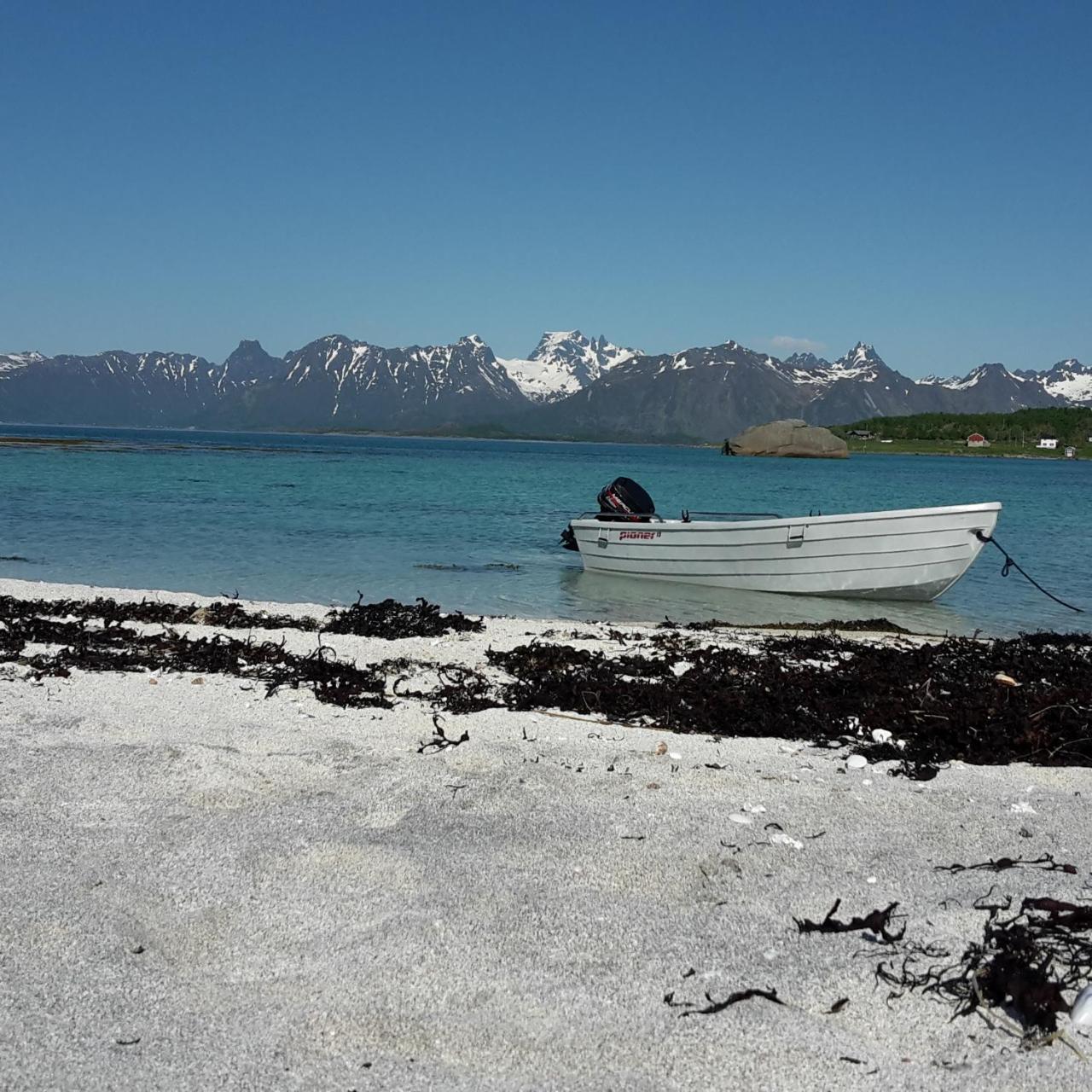 Prima Lofoten Myrland Exterior photo